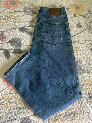 Levi's Ribcage Straight Ankle Jeans thumbnail 1