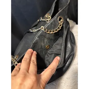 Michael Kors Black Pebbled Leather Chain Shoulder Bag Tote Gold Tone Hardware thumbnail 9