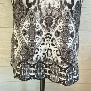 Apt 9 black & white abstract print embellished short sleeve top Size Small thumbnail 3