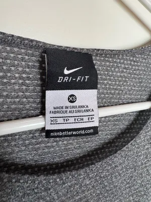 Nike Dri Fit Crop Top with Zipper Side Pocket thumbnail 9
