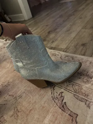 Rhinestone cowgirl booties Silver Size 8 thumbnail 3