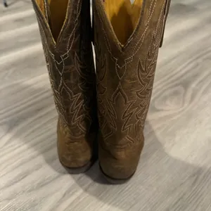 Cavender’s NWT women’s brown cowgirl boots size 6.5 thumbnail 4