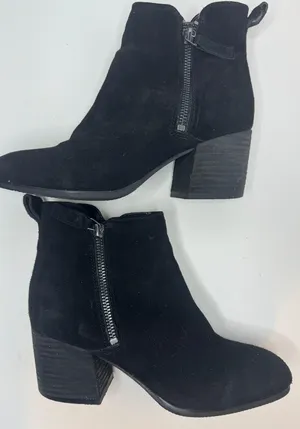 Blondo Black Waterproof Ankle Boots Size 7.5M thumbnail 1