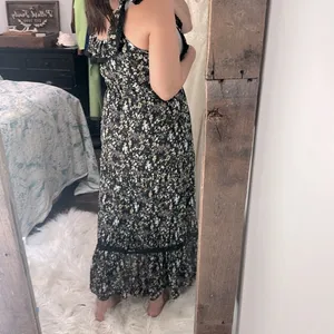 Free the Roses Black and White Floral Maxi Dress size small thumbnail 8