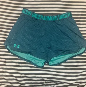 Under Armour Shorts thumbnail 1