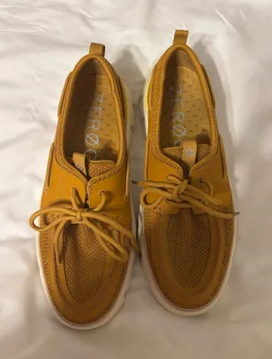 Cole Haan ZERØGRAND 360 Women’s 7.5B Brown Boat Shoes Sneakers thumbnail 1