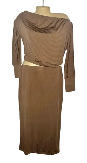 Ribbed One-Shoulder Skirt Set in Taupe thumbnail 1