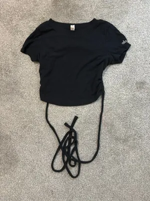 Alo Crop Top Yoga thumbnail 1