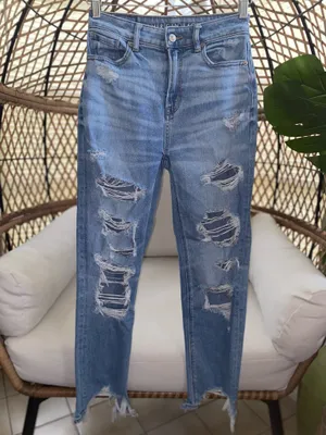 American Eagle Outfitters women’s heavy distressed ripped mom jean size thumbnail 3