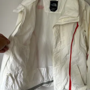 North Face Women’s Triclimate Kodiak White Jacket size medium 🕶️ thumbnail 5