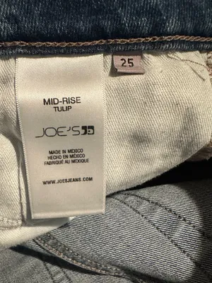 JOE'S Jeans Mid-Rise Tulip Crop Boot Cut Jean thumbnail 8