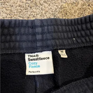 Aritzia TNA Cozy Fleece Joggers thumbnail 2