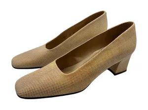 Enzo Angiolini Womens 9 Heels Pumps Dress Shoes Beige Square Toe Classic‎ Spain thumbnail 1