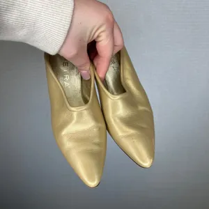 Petra Gold Metallic Leather Pointed Toe Mules Made in Italy Womens‎ 6.5 M thumbnail 2