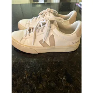 Size 7 VEJA Campo White Sneakers Tennis Shows White Gold Campo Trendy Low Top thumbnail 2