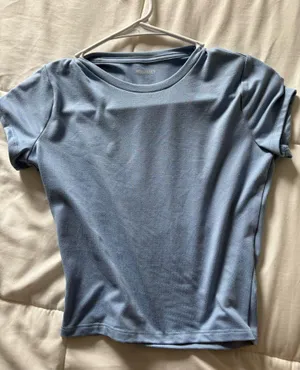 Seamless Hollister Tee thumbnail 1