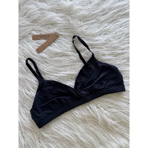 Skims Fits Everybody Crossover Bralette Onyx Size Medium thumbnail 3