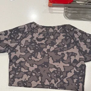 PARAGON Women's Camouflage Crop Top - Black and Gray thumbnail 3