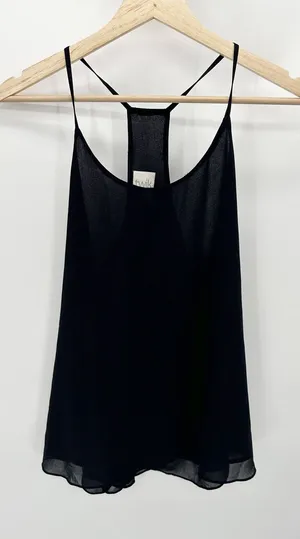 Twik Top Women MEDIUM Black Scoop Neck Racerback Sleeveless Blouse‎ Tank thumbnail 1