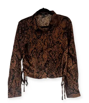 FOREVER 21 Animal Print Blouse Women's Size‎ Large NWOT thumbnail 1