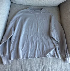 Crewneck thumbnail 1
