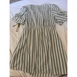 Gianni Bini Sage Green White Stripe Wrap Mini Dress M Puff Sleeve Coastal Summer thumbnail 4