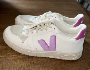 VEJA Sneakers Women’s thumbnail 1