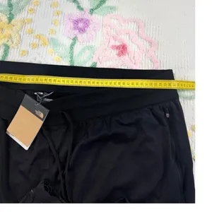 The North‎ Face Aphrodite 2.0 Capri Pants Black FlashDry Hiking Womens 3X NEW thumbnail 3