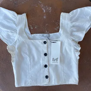 ZARA NWT  cropped blouse thumbnail 1
