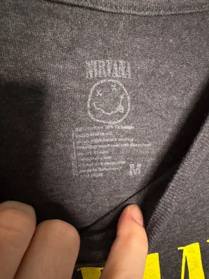 Nirvana T-Shirt Size M Dark Gray Smiley Face Graphic Rock Grunge thumbnail 4