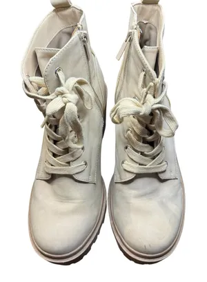 Torrid Boots Womens Size 9.5W White Faux Leather Combat Ankle Zip Lug‎ Sole thumbnail 1
