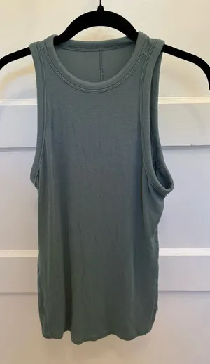 Lululemon Women’s Tank Top thumbnail 1