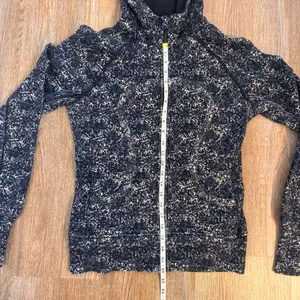 Lululemon Scuba Zip Up Hoodie II Size 8 Space Dye Black Purple White Athleasure thumbnail 5