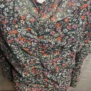 Lush Clothing Dark Floral‎ Ruched Long Sleeve Back Zip Mini Dress Size XL thumbnail 2