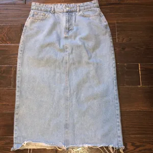 Denim maxi skirt size large thumbnail 2
