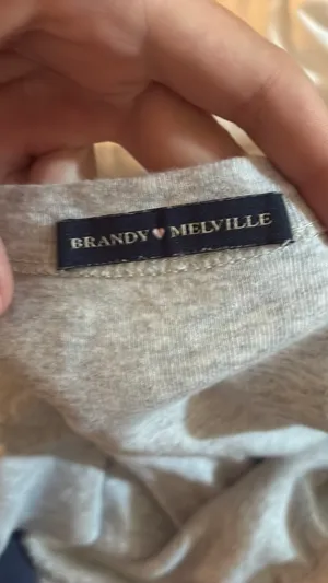 Brandy Melville Top thumbnail 5