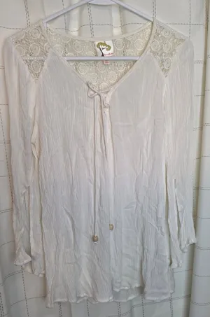 Fig And Flower Blouse White Size M thumbnail 1