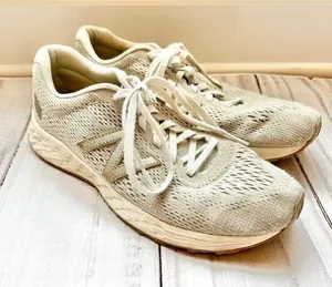 New Balance Fresh Foam Arishi V2 Champagne Gold Running Sneakers Size 8 thumbnail 1