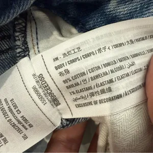 Abercrombie & Fitch The 90s Straight Ultra High Rise Criss Cross Jean Size 33/16 thumbnail 7
