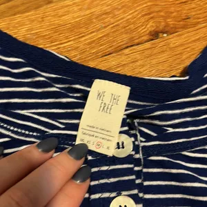 Free People Women’s Medium Striped Blue White Linen Button Oversized Top Shirt thumbnail 7