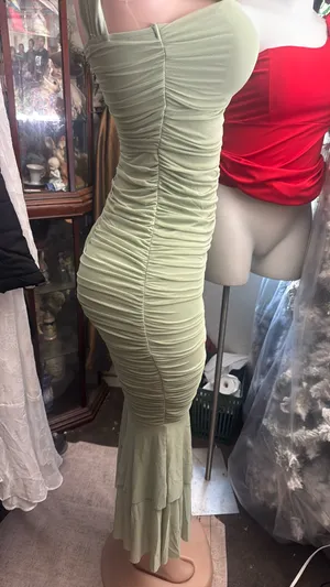 New size extra small but it will fit a medium too Green thumbnail 4
