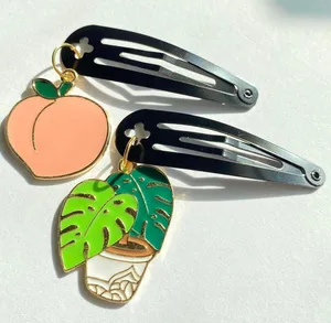 Handmade peach & plant dangle hair clips set of 2!🍑 thumbnail 1