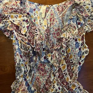 Raga Gorgeous dress with beautiful fit and subtle glitter throughout thumbnail 4