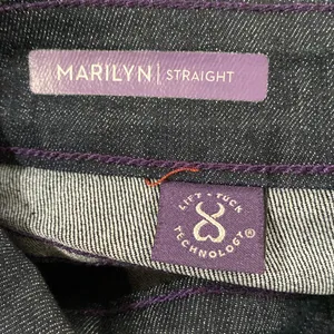 New NYDJ Marilyn Straight Jeans in dark wash size 4 short thumbnail 9