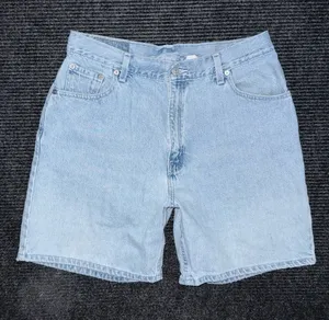 Vintage Y2K Levi’s Relaxed Fit Denim Shorts Women’s 14 / 30 Light Wash Jorts thumbnail 1