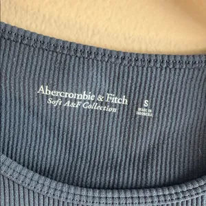 Abercrombie & Fitch Navy Ribbed Crop Top thumbnail 2