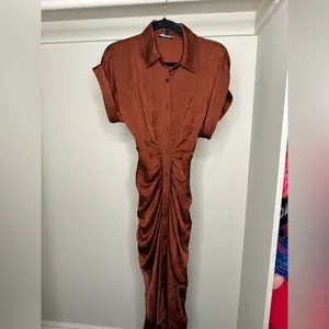 Steve Madden Rust Button-Down Midi Dress thumbnail 2