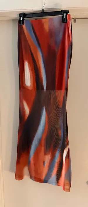 SHEIN Skirt thumbnail 1