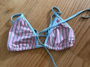 Frankie’s bikinis top thumbnail 1
