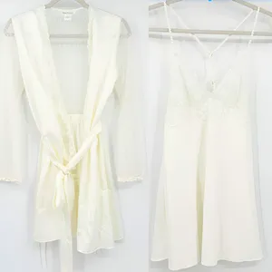Flora Nikrooz Womens Coquette Bridal Sleep Charmeuse Robe & Slip Dress Set Small thumbnail 3